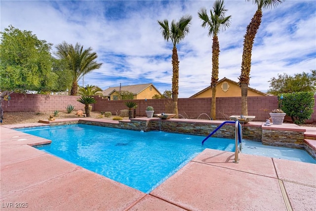 4624 Leon De Oro Dr, Las Vegas, NV 89129 - view of pool with a patio area and a fenced backyard