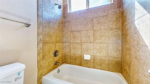 524 Blanche Ct, Henderson, NV 89052 - full bath with toilet and shower / bathing tub combination