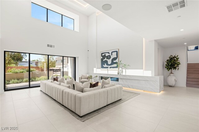 7385 Heron Canyon Ct, Las Vegas, NV 89117 - photo 3