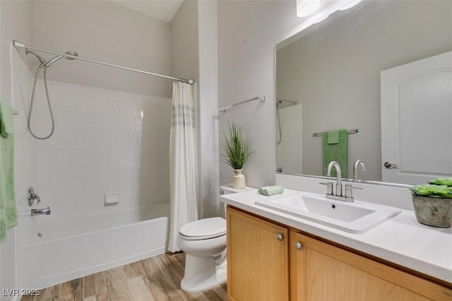2305 W Horizon Ridge Pkwy Unit 3713, Henderson, NV 89052 - bathroom with wood finished floors, toilet, vanity, and shower / bath combination with curtain