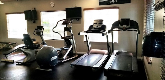 2305 W Horizon Ridge Pkwy Unit 3713, Henderson, NV 89052 - gym with baseboards
