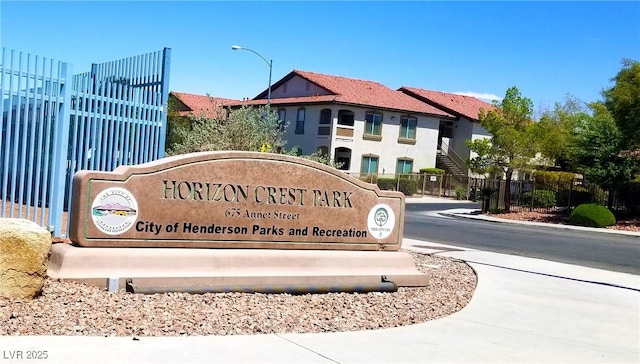 2305 W Horizon Ridge Pkwy Unit 3713, Henderson, NV 89052 - community / neighborhood sign with fence