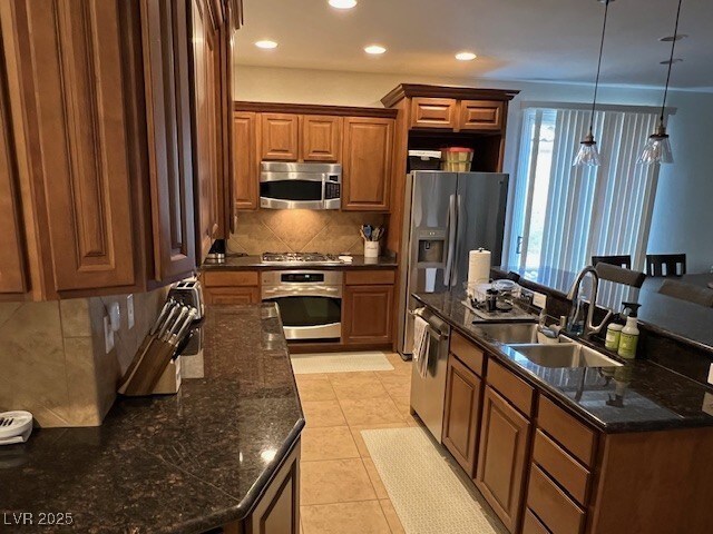 1091 Casa Palermo Cir, Henderson, NV 89011 - photo 5