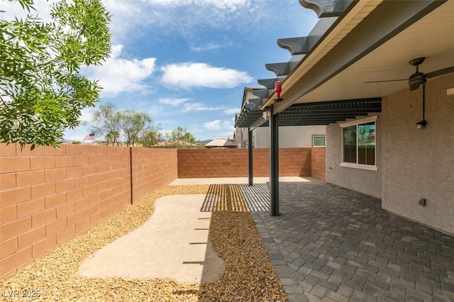 1004 Huckburn Ave, Henderson, NV 89015 - view of patio / terrace featuring a fenced backyard