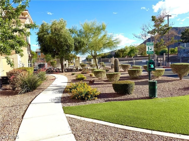10550 W Alexander Rd Unit 2179, Las Vegas, NV 89129 - view of home's community with a lawn