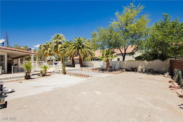 2255 S Buffalo Dr, Las Vegas, NV 89117 - view of yard