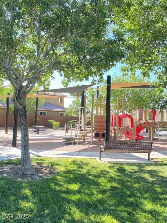 10349 Mystic Pine Rd, Las Vegas, NV 89135 - view of property's community with a yard