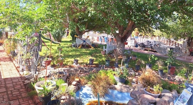 4834 E Van Buren Ave, Las Vegas, NV 89110 - view of yard