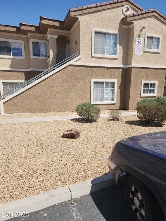 view of front of property with stucco siding