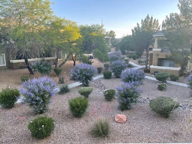 8070 W Russell Rd Unit 2070, Las Vegas, NV 89113 - view of yard