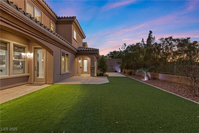2717 Mona Lisa St, Henderson, NV 89044 - view of yard featuring a patio area