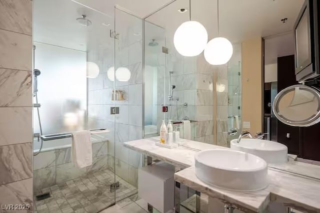 full bathroom featuring a stall shower