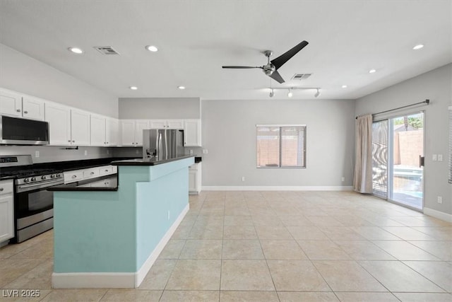 9624 Twelve Pins Dr, Las Vegas, NV 89129 - photo 17