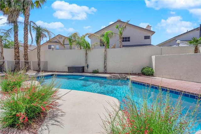 2595 Aviv Ct, Las Vegas, NV 89121 - view of swimming pool featuring a fenced backyard