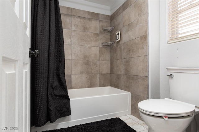 2631 Bed Knoll Ct, North Las Vegas, NV 89031 - bathroom featuring toilet and shower / tub combo with curtain