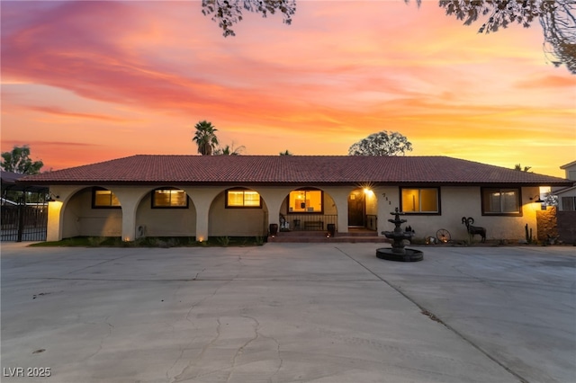 711 Sari Dr, Las Vegas, NV 89110 - view of front facade with stucco siding and a porch