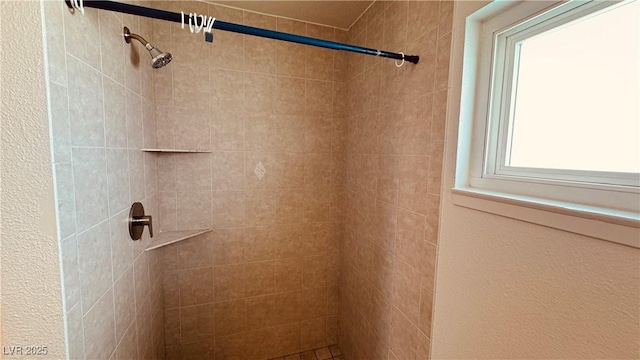 201 Redstone St, Las Vegas, NV 89145 - bathroom featuring a tile shower