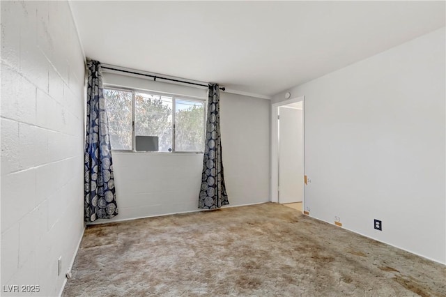 view of carpeted spare room