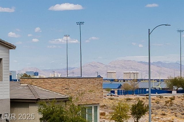 city view featuring a mountain view