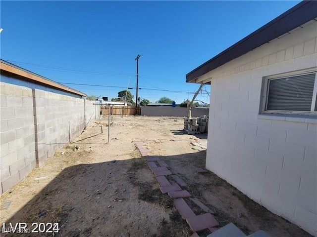 4808 Everman Dr, Las Vegas, NV 89122 - photo 4