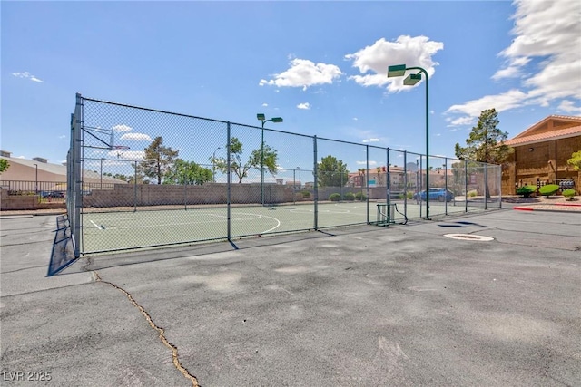 2120 Ramrod Ave Unit 513, Henderson, NV 89014 - view of sport court with fence