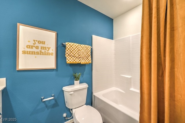 full bath with toilet and shower / bath combination