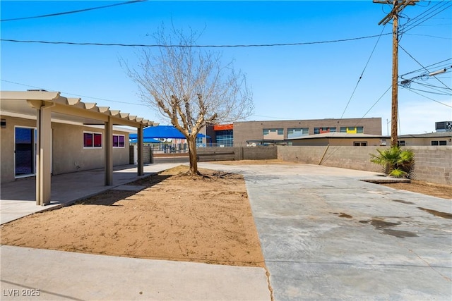 1020 Baker Ave, Las Vegas, NV 89108 - view of yard with fence private yard and a patio area