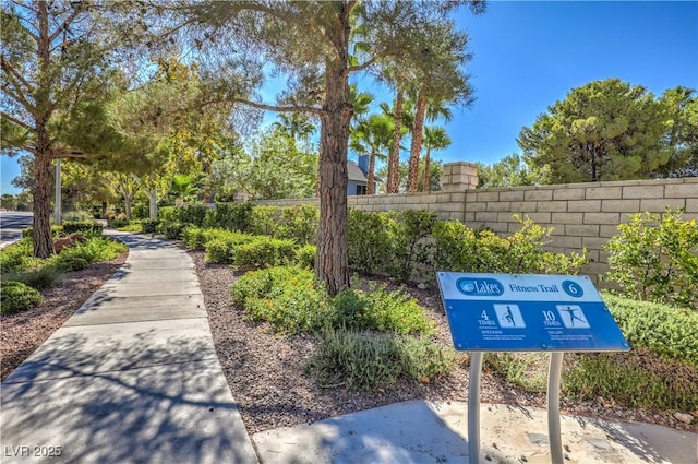 10009 Coral Sands Dr, Las Vegas, NV 89117 - view of property's community featuring fence