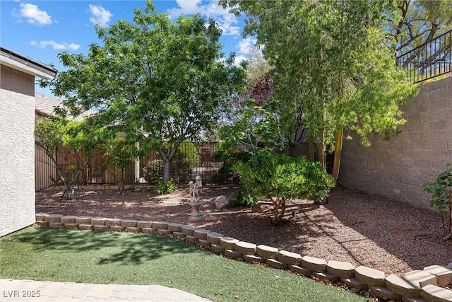 2164 Sawtooth Mountain Dr, Henderson, NV 89044 - view of yard with a fenced backyard