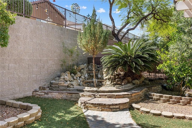 2164 Sawtooth Mountain Dr, Henderson, NV 89044 - view of yard with fence