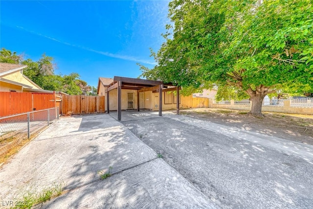 4100 Montebello Ave, Las Vegas, NV 89110 - view of front of property with a gate and fence