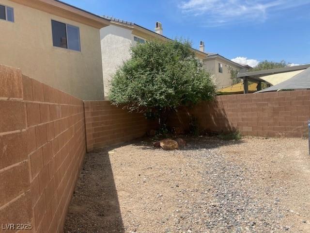 137 Coronation Ave, Las Vegas, NV 89123 - view of yard with fence