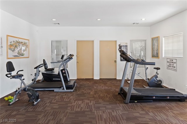 workout room with carpet floors, recessed lighting, baseboards, and visible vents