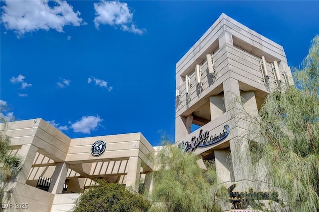 8052 Marbella Cir, Las Vegas, NV 89128 - view of property