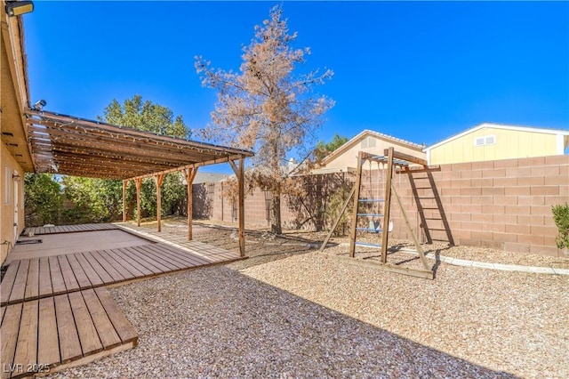 view of yard featuring a fenced backyard and a patio area