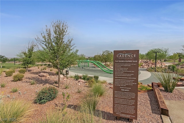 595 Beverly Pine Pl, Henderson, NV 89011 - view of home's community