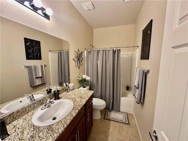full bath with vanity, shower / bathtub combination with curtain, baseboards, and toilet