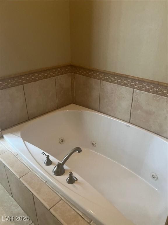 32 Via Vasari Unit 103, Henderson, NV 89011 - bathroom with a jetted tub