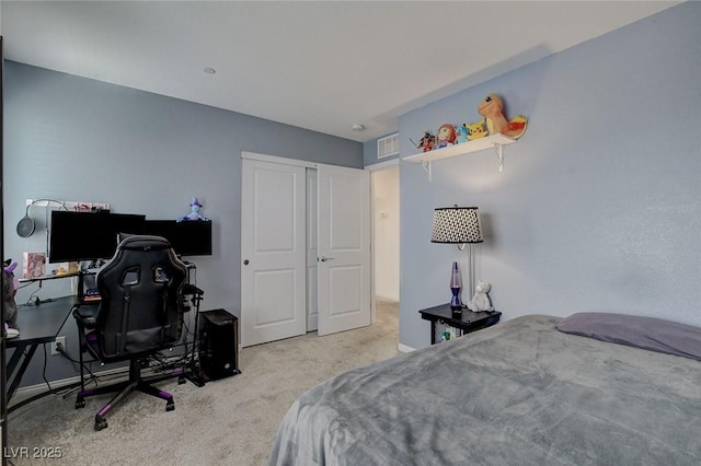bedroom with carpet