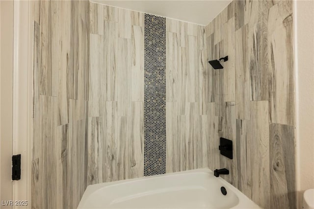 full bath featuring bathtub / shower combination