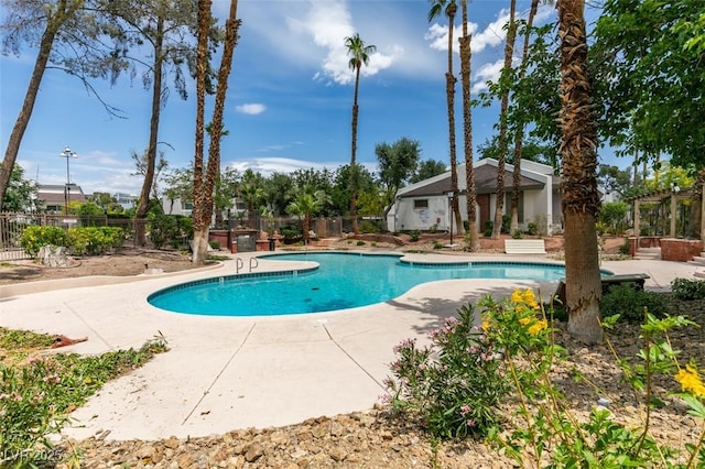 516 Delfern Ln, Las Vegas, NV 89169 - view of swimming pool with a patio