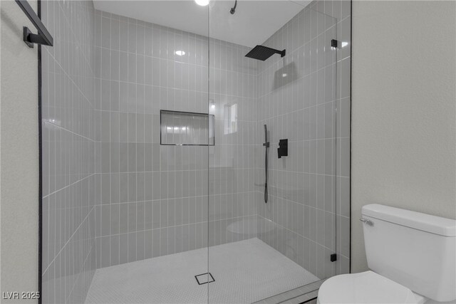1424 Balzar Ave, Las Vegas, NV 89106 - full bath with toilet and a tile shower
