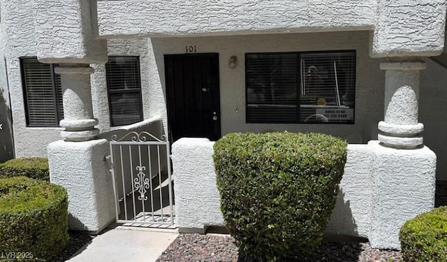 2704 Otter Creek Ct Unit 101, Las Vegas, NV 89117 - property entrance with a gate