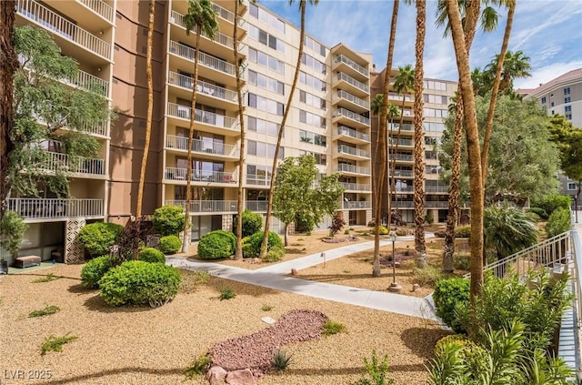 205 E Harmon Ave Unit 409, Las Vegas, NV 89169 - view of building exterior