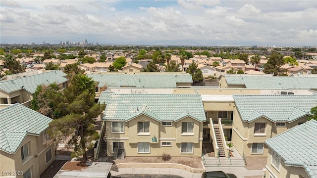 birds eye view of property featuring a residential view