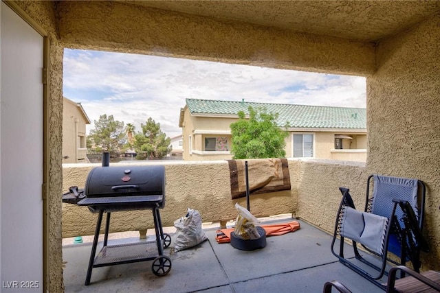 balcony featuring a grill