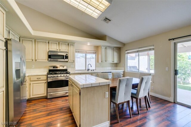 1824 Dawn Ridge Ave, Henderson, NV 89074 - photo 9
