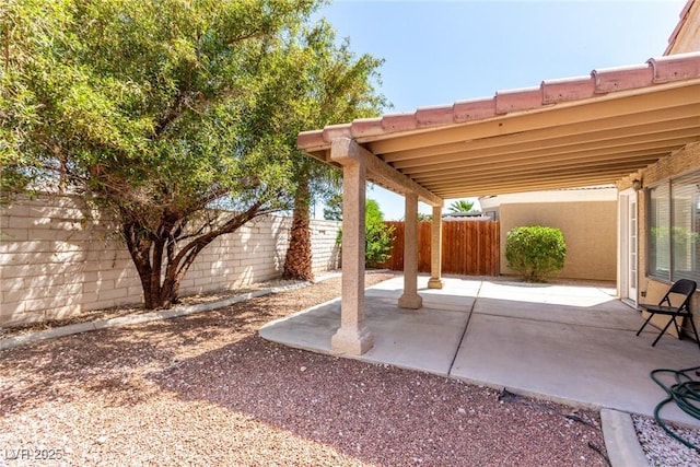 6428 Yarmouth Dr, Las Vegas, NV 89108 - view of patio with a fenced backyard