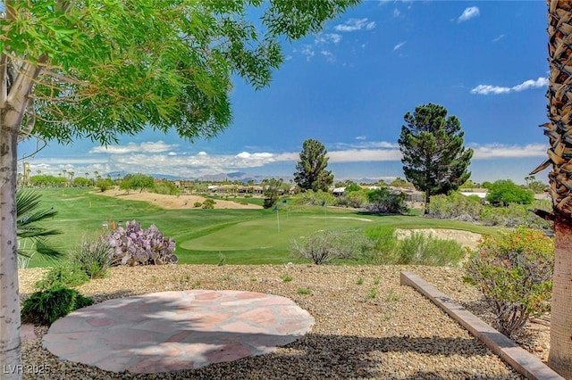 view of yard with golf course view