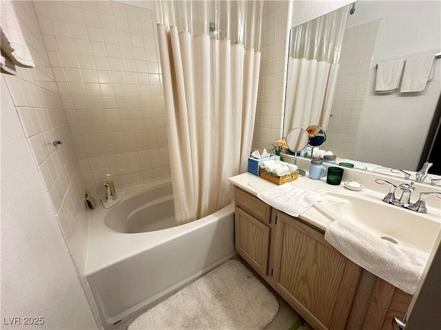 698 S Racetrack Rd Unit 322, Henderson, NV 89015 - full bathroom featuring vanity and shower / tub combo